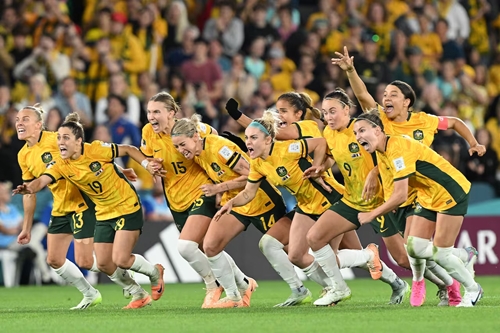 Nhìn lại vòng tứ kết World Cup nữ 2023: Giằng co và khó lường